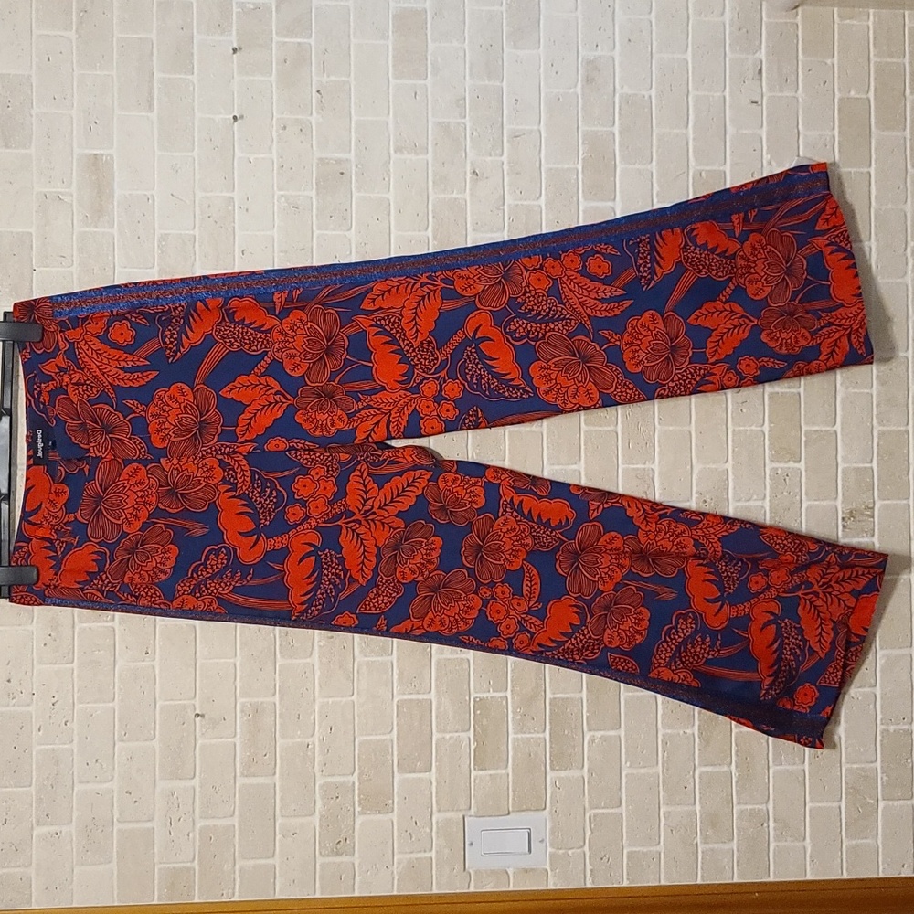 NWOT Desigual Women's Red and Blue Floral Flared Trousers (Sz 6)